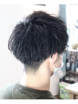 ウィスカーヘアー(whisker hair) 緩めツイストスパイラル