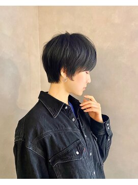 ハルキ ミナト ジャパン オオサカ(HARUKI MINATO japan OSAKA) 40代50代小顔似合わせカットくびレイヤーエモージュ大人可愛い