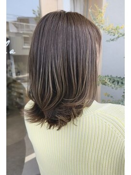 チェシャ(chesha) 秋カラー　オリーブベージュ