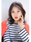 ゆるっとウエーブが柔和な表情を引き出す