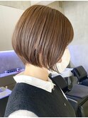 横浜西口くびれショート切りっぱなしボブベージュカラー30代★
