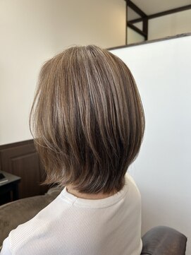 ミレナ(Milena) レイヤーボブ