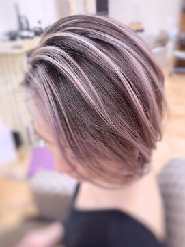 ヘアー デザイナーズ クルー ドルフィン(HAIR DESIGNERS CREW dolphin) shadow roots contrast