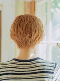 ハイトーンショートボブ
