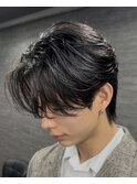 黒艶センターパートウルフ