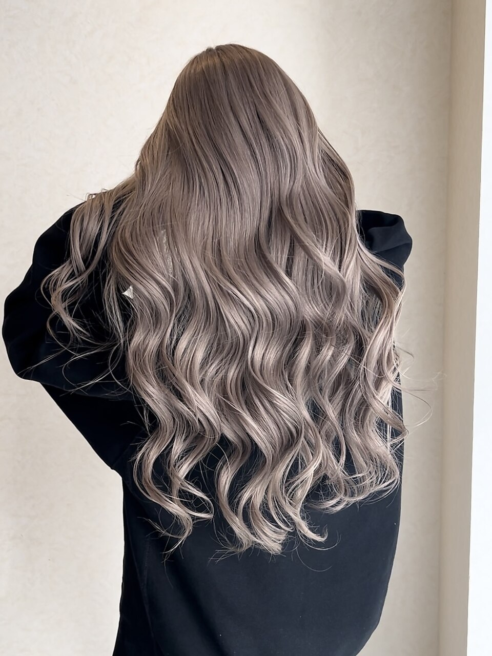 2026年冬】ホワイトミルクティーの髪型・ヘアアレンジ｜人気順