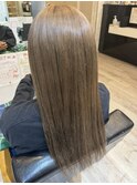 ミルクティーグレージュ