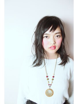 ユートピア(U topia) ボリュームが出にくいミディアムはパーマで【ユートピア渡邉】