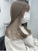 プラチナグレージュ/マロンベージュ/くびれヘア/インナーカラー