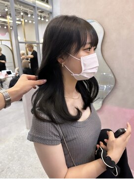 ロンド レア 天神大名店(Lond Le’a) ブルーブラック暗髪カラー透明感カラーレイヤーカット韓国ブルベ