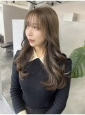グレージュカラー透明感カラー小顔ヘアレイヤーロング韓国ヘア