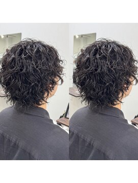 ブライト(BRIGHT) スパイラルパーマセンターパートウルフ