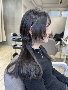 シーン(seen) ロングウルフレイヤーシャギーウルフハッシュカットクラゲ