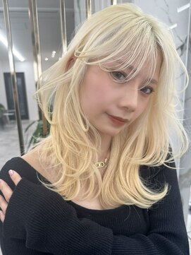 エトワール(ETOILE) 韓国レイヤー/レイヤーカット/ブロンドカラー/ケアブリーチ