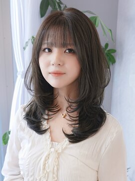 クム(kumu) 大人韓国風◎艶グレージュレイヤーカットで小顔見せ