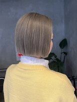 ブルックス プラチナブロンド×ボブ