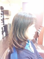 ヘアメイク ビス(Hair Make Bis.) 大人のセミロングスタイル