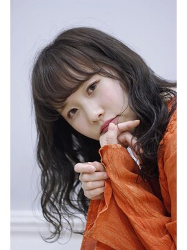 ヘアーアイスカルテット(HAIR ICI QUARTET) ロング フェミニン アッシュベージュ