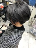 外国人風ショートボブ ハイライト 暗髪グレージュ　白髪ぼかし