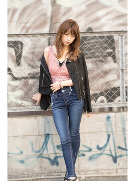 ディスオモテサンドウ 表参道(This OMOTESANDO) 遠目からでも可愛い!ミディアムレイヤースタイル!