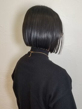 ウィロー(WILLOW) 【WILLOW京橋】前下がりボブ