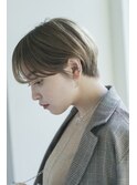 20代30代大人かわいい耳掛けショート×ハイライトべージュ