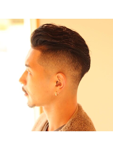 <barberstyle>ポンパドール