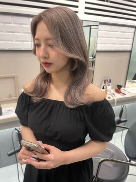 リリー(Lilley) (lilley内堀)韓国ヘア×シルバーベージュ