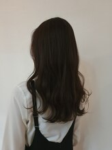 ヘアアンドスパリリィ(LiLiy) コテでつくる波巻きパーマ風