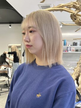 ゼスト 八王子店(ZEST) ホワイトミルクティー/ハイトーンボブ【佐々木麻衣】