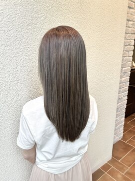 エルサフィロ ヨドヤバシ(el zafiro yodoyabashi) 髪質改善レイヤーエモージュふんわりカール20代30代40代50代