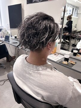 キング 枚方店(K!ng) 縮毛矯正髪質改善ハイライトレイヤーカット枚方美容室エクステ