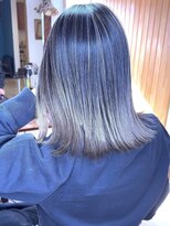 ブレイズヘアー(BLAZEhair)&nbsp;【ナチュラルデザイン】グレージュバレイヤージュ×ブリーチ２回