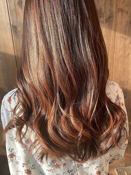 365日いつでもお客様のキレイをサポート。美容師と研究者が共同開発した、髪に本当に必要なもの『365』