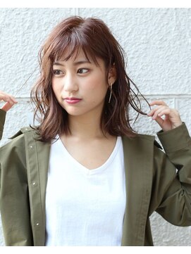 リンイチマルサン(Lin.103) ブラウンベージュ×ミディアムヘア