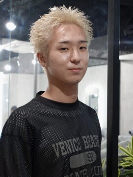 ラベル 渋谷(LAVEL) スパイキーショート/ブロンド/ブリーチカラー/抜きっぱなし