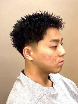 クオンヒール 淀屋橋店(QUON HEAL) スパイキー/ベリーショート/ショート/テーパーフェード△