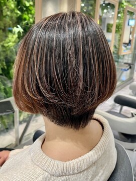 イメージア ボーノ相模大野店(IMAGE-A) 【相模大野カラー】ツヤ感オレンジハイライト丸みボブ