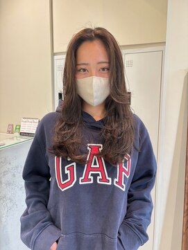 アローム(alom) 動きやすい顔周りロングレイヤー