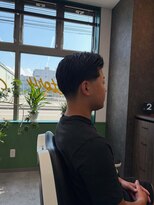 ファクトリー(FACTORY)&nbsp;サイドパート×スキンテーパーフェード