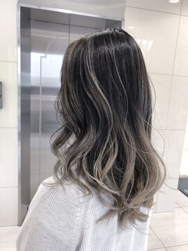 ジゼル(gisele) バレイヤージュ