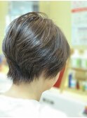40代50代 大人女性くびれ/丸み/ひし形前下がりショート/小顔
