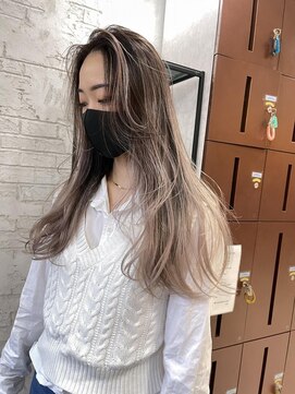 プライズ 池袋店(prize) バレイヤージュホワイトグレージュレイヤーカット池袋2270