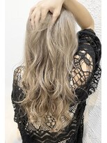 ラビス 浦和(Lovis) 魅力倍増カール/セミディ/シアーカラー/ダークアッシュ/姫カット