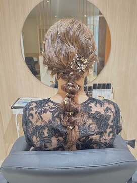 綾橘 結婚式お呼ばれヘアアレンジ