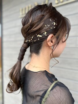 ウノ ア ウノ(uno a uno) お呼ばれヘアアレンジ