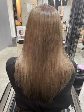 ニーゼロゼロナナ(2007) 髪質改善カラー