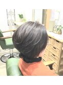 ショートボブ