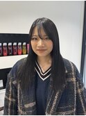 暗染めでもしっかりトーンダウンできます！