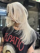 ヌエン 渋谷(NU/EN)&nbsp;夏のトレンド！外国人風ブロンドヘアとハイレイヤースタイル